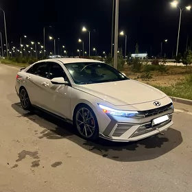 Hyundai Elantra 2025