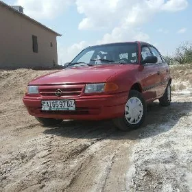 Opel Antara 1992