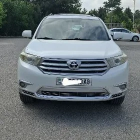 Toyota Highlander 2013