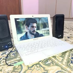 noutbook kompyuter