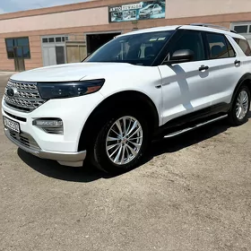Ford Explorer 2022