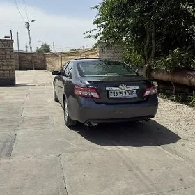 Toyota Camry 2011