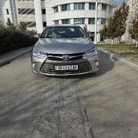 Toyota Camry 2017
