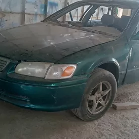 Toyota Camry 2000