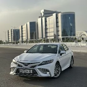 Toyota Camry 2023