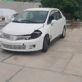 Nissan Versa 2009