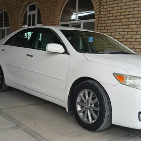 Toyota Camry 2010