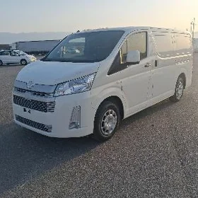 Toyota Hiace 2025