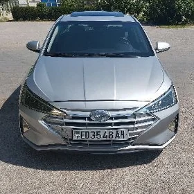 Hyundai Elantra 2019