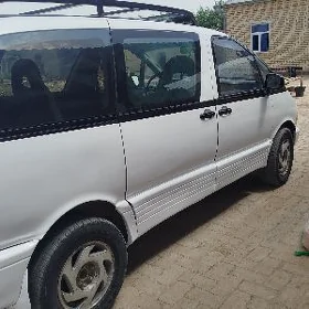 Toyota Previa 1991