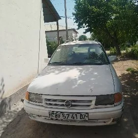 Opel Astra 1993