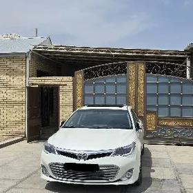 Toyota Avalon 2013