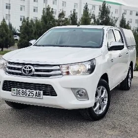 Toyota Hilux 2021