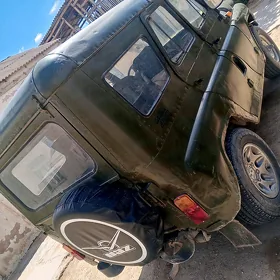 UAZ 452 1989