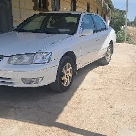 Toyota Camry 2001