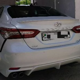 Toyota Camry 2018