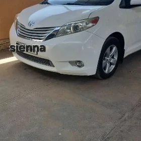 Toyota Sienna 2010