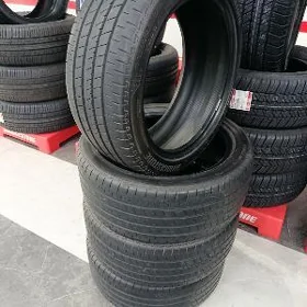 235/45 R18 Bridgestone T005A