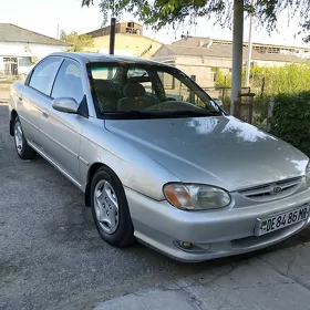 Kia Sephia 2000