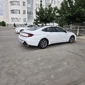 Hyundai Sonata 2022