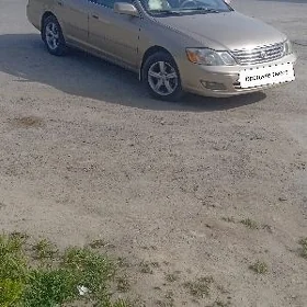 Toyota Avalon 2001