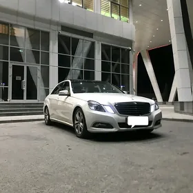 Mercedes-Benz E350 2010