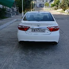 Toyota Camry 2016