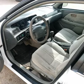 Toyota Camry 1999