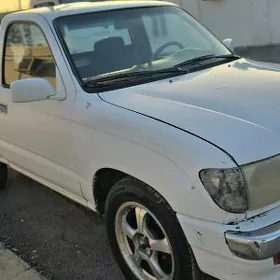 Toyota Tacoma 1999