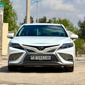 Toyota Camry 2022