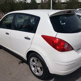 Nissan Versa 2009