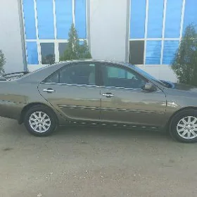 Toyota Camry 2004