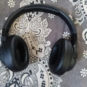 JBL наушник