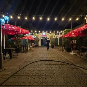 anewde taze kafe oficant
