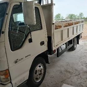 Isuzu Elf 2002
