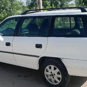 Opel Astra 1996