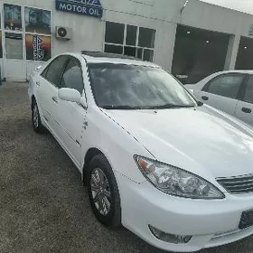 Toyota Camry 2005