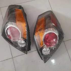 Stopnik Nissan altima