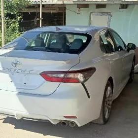 Toyota Camry 2022