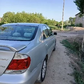 Toyota Camry 2004