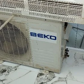 BEKO split