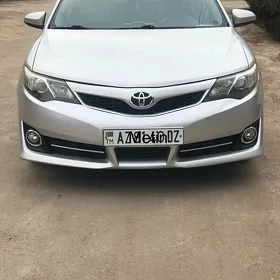 Toyota Camry 2013