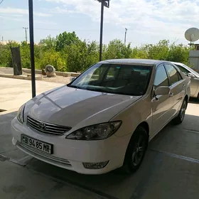 Toyota Camry 2004