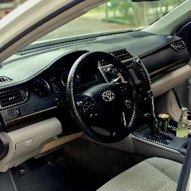 Toyota Camry 2016