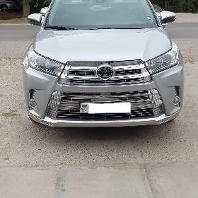 Toyota Highlander 2019