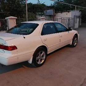 Toyota Camry 2001