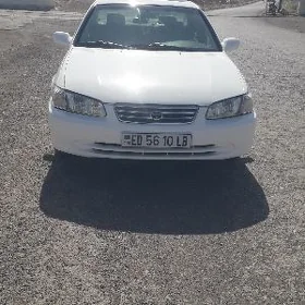 Toyota Camry 2001