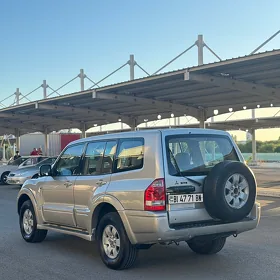 Mitsubishi Pajero 2005