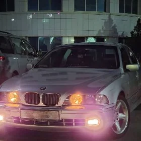 BMW E39 1999