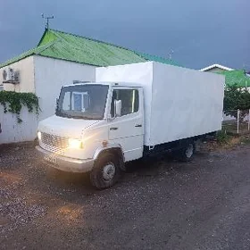 Mercedes-Benz 400-Class 1991